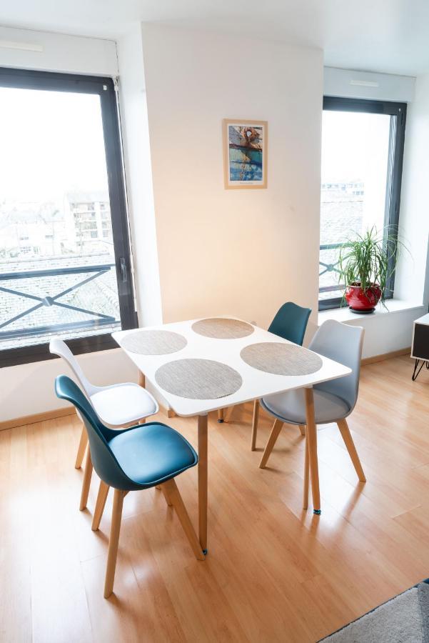 Appartement Rien Que Pour Vous Proche Centre Ville Лавал Екстериор снимка