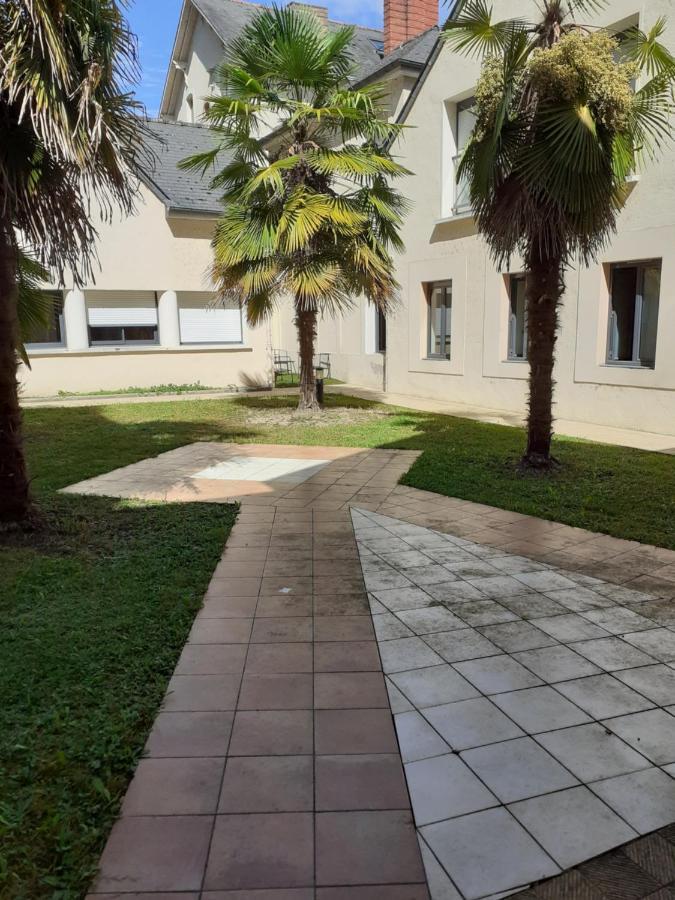 Appartement Rien Que Pour Vous Proche Centre Ville Лавал Екстериор снимка